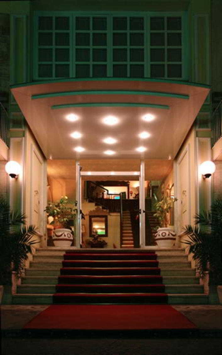 Hotel Maremonti Gabicce Mare Εξωτερικό φωτογραφία