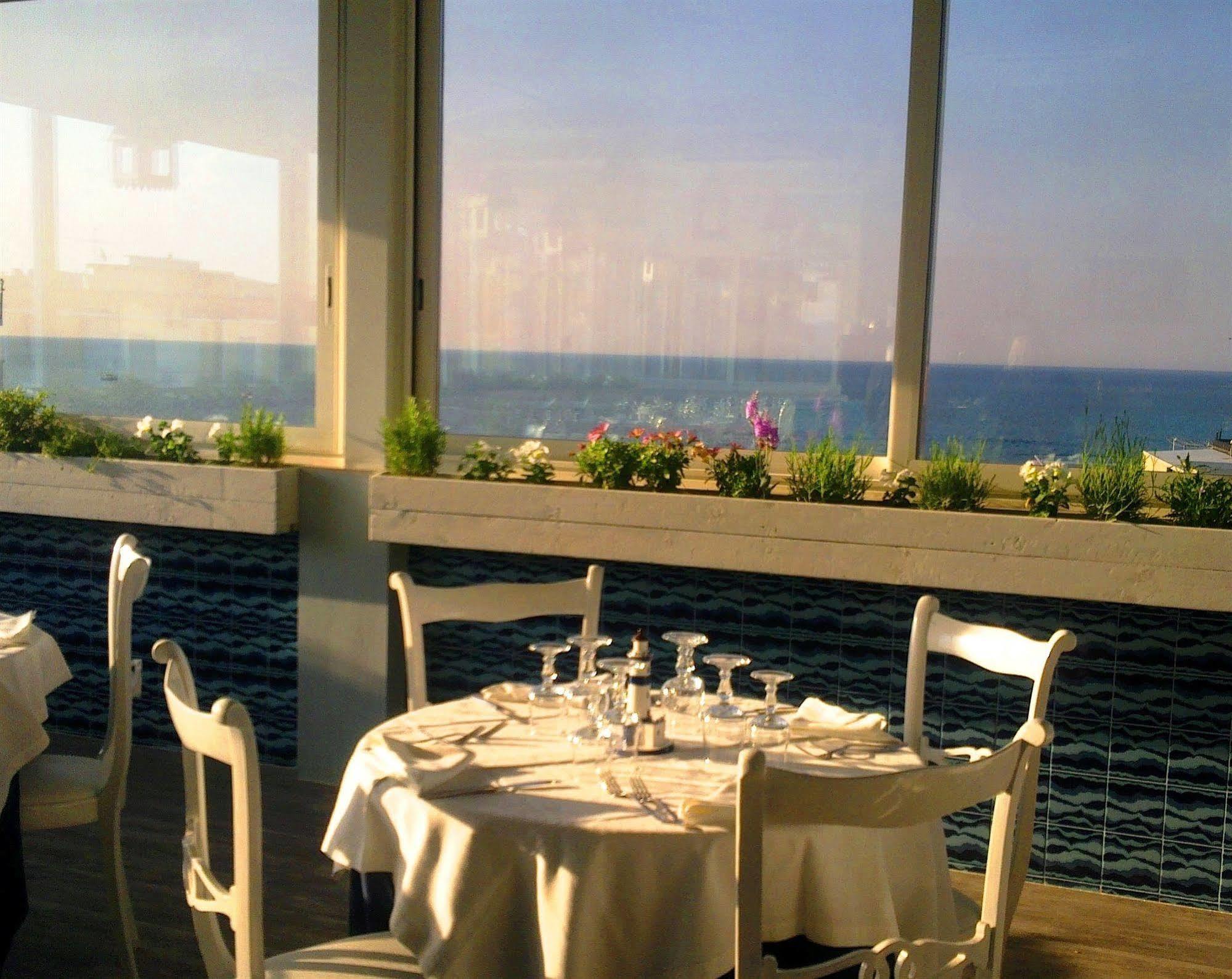 Hotel Maremonti Gabicce Mare Εξωτερικό φωτογραφία